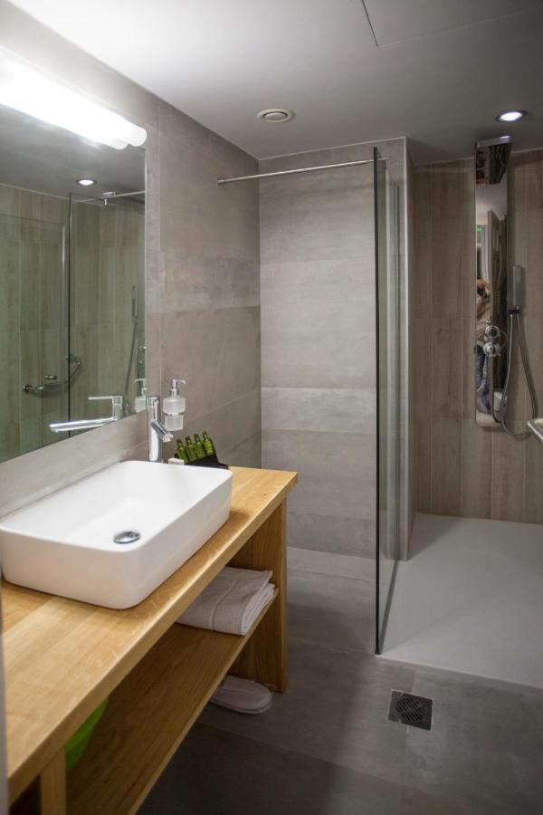 העיירה רתימנו Onar Superior Suites מראה חיצוני תמונה