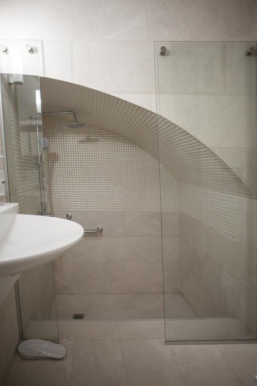 העיירה רתימנו Onar Superior Suites מראה חיצוני תמונה