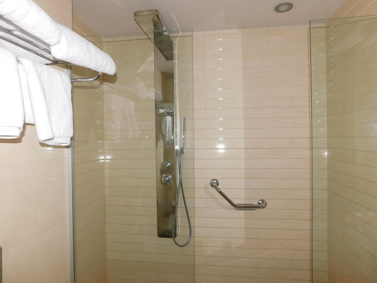 העיירה רתימנו Onar Superior Suites מראה חיצוני תמונה